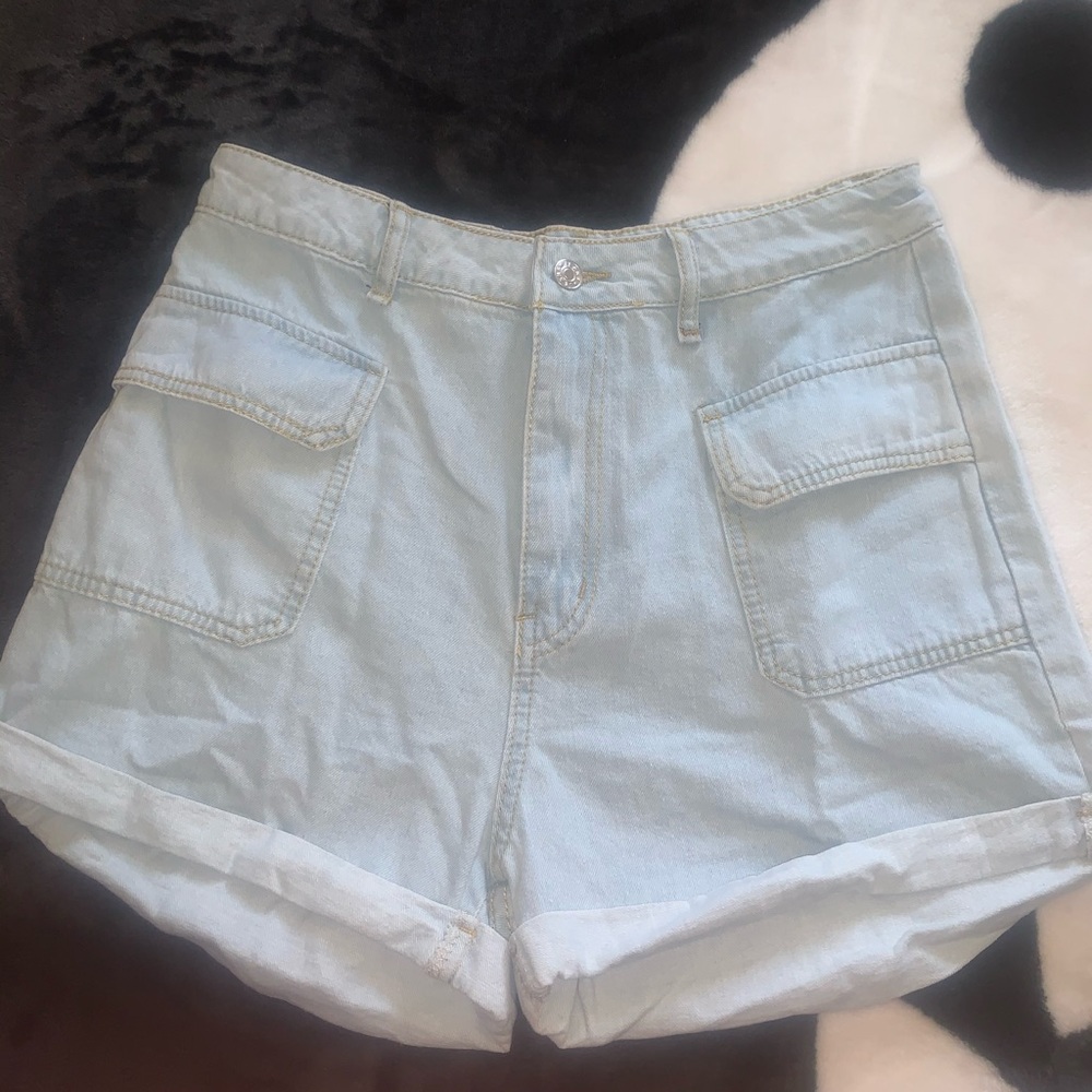 Brand New High-Waisted Light Denim Shorts - Shein - Picture 4 of 7